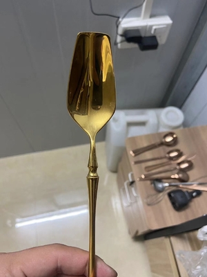 Máquina de recubrimiento al vacío de nitruro de titanio de acero inoxidable con horquilla y cuchara