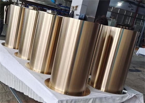 Máquina de recubrimiento PVD de iones de arco múltiple Equipo de recubrimiento al vacío para acero inoxidable Parte y base