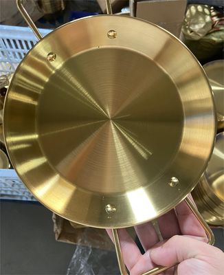 Máquina de recubrimiento al vacío PVD de acero inoxidable con metallización de oro alta productividad control automático completo