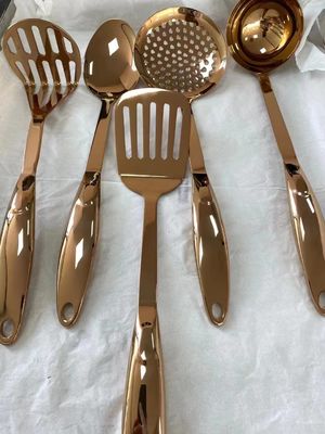 Máquina de recubrimiento PVD totalmente automática con capacidades de ahorro de energía y cámara de vacío hecha a medida para recubrimiento de titanio