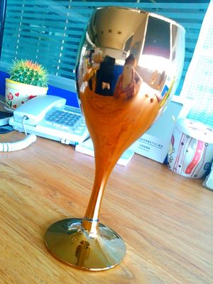 Máquina de recubrimiento al vacío PVD pequeña para relojes/cubiertas de relojes/correas de relojes