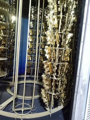 Equipo de recubrimiento de metales, Equipo de pulverización térmica de metalización, Máquina de pulverización de cromo Pvd de vacío multiarco