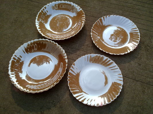 Fabrica directa China Maquina de recubrimiento de Pvd pequeño Precio de pulverización de deposición de metal Máquina de recubrimiento de Pvd para recubrimiento de herramientas duras