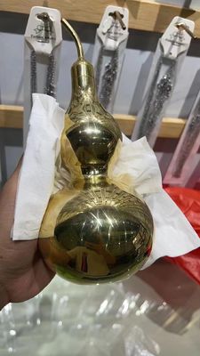 Máquina de recubrimiento PVD Mini/Máquina de recubrimiento de vacío pequeño/Máquina de recubrimiento metálico PVD usada para plata, color dorado