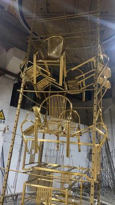 Línea de producción de revestimiento de espejo decorativo dorado para ascensor mediante máquina de recubrimiento al vacío PVD de lámina de acero inoxidable