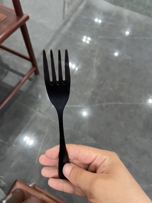 Máquina de recubrimiento de película fina de gran capacidad para utensilios de mesa / hardware / acero inoxidable