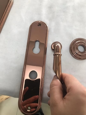 Máquina de recubrimiento de PVD pequeña de pulverización por magnetrón de arco múltiple