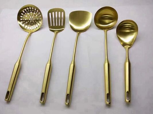 Máquina de recubrimiento al vacío PVD totalmente automática con recubrimiento resistente a altas temperaturas y resistente al desgaste para utensilios de cocina