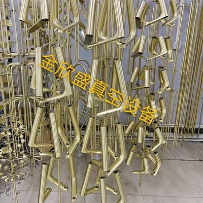 Máquina de recubrimiento al vacío PVD de hardware pequeño con recubrimiento resistente al desgaste de alta dureza y control totalmente automático