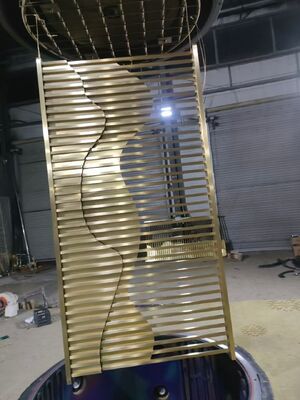 Máquina de recubrimiento al vacío PVD de gran hardware con fuerte adhesión y película protectora de larga duración