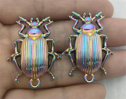 Equipo de recubrimiento de vacío PVD con revestimiento uniforme de color brillante Sistema de control automático completo y garantía de 1 año