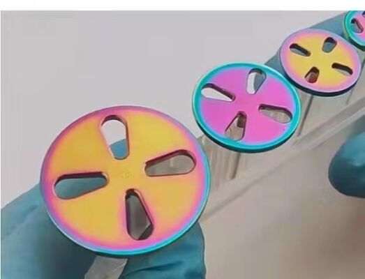 Máquina de recubrimiento PVD multicolor con control automático completo y garantía de 1 año para piezas metálicas