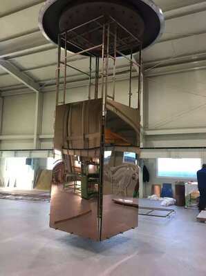 Máquina de revestimiento PVD de larga duración con tecnología de cobertura total de superficie para divisores de ambientes de acero inoxidable