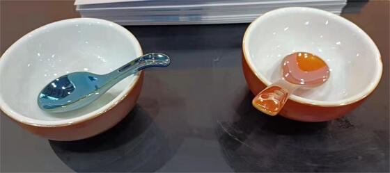 Máquina de revestimiento de iones de arco múltiple con recubrimiento seguro para alimentos cámara de vacío hecha a medida y sistema de control automático completo