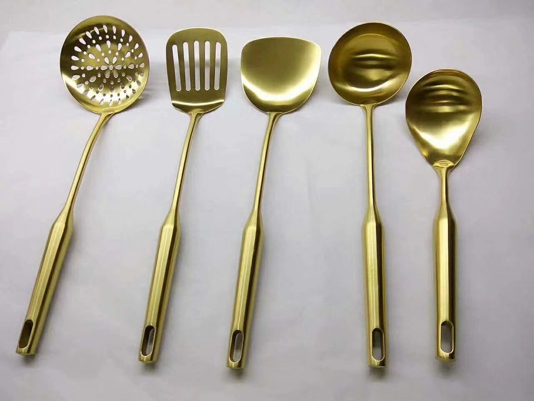 Máquina de recubrimiento al vacío PVD para manijas de accesorios de ajuste de puertas hechas a medida