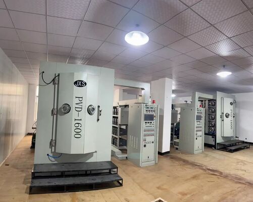 Un buen precio. Máquina de recubrimiento al vacío PVD de grado alimenticio de cámara media para vajilla de acero inoxidable Equipo de recubrimiento negro de oro en línea