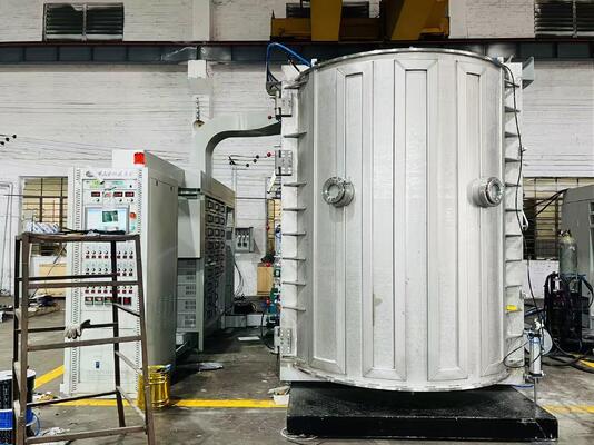 Un buen precio. Máquina de revestimiento de iones PVD de pequeña producción con recubrimiento resistente al desgaste de grado alimenticio y sistema de control automático completo en línea